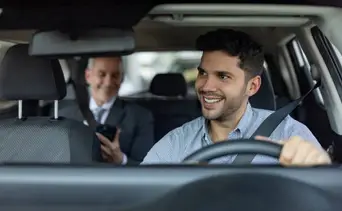 "No era de este mundo": taxista termina en tratamiento psicológico tras un encuentro aterrador