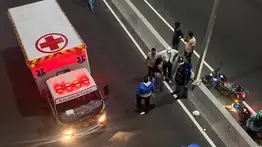 Motorizado sobrevive milagrosamente tras ser dado por muerto en un accidente en Catia: aquí los detalles