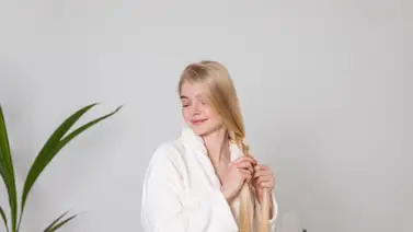 Cuida tu melena con esta milagrosa mascarilla a base de miel: así debes aplicarla para hidratar desde la raíz hasta las puntas Cuida tu melena con esta milagrosa mascarilla a base de miel: así debes aplicarla para hidratar desde la raíz hasta las puntas