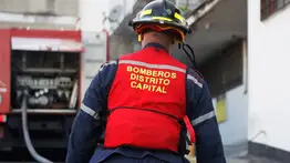 Reportan incendio de autobús en la autopista Francisco Fajardo: Esto se sabe