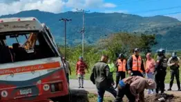 Reportan trágico vuelco de autobús en la carretera centroccidental este 27 de noviembre: múltiples víctimas