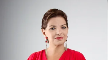 Carmen Julia Álvarez rinde homenaje a Eduardo Serrano (Fotos)