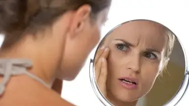 Cómo reducir las manchas y prevenir el acné con esta especia  Cómo reducir las manchas y prevenir el acné con esta especia