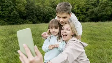 Sharenting: ¿Hasta dónde llega el peligro de compartir la vida de tus hijos en redes sociales? Sharenting: ¿Hasta dónde llega el peligro de compartir la vida de tus hijos en redes sociales?
