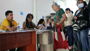Entregan beneficio de alimentación a jubilados y pensionados 