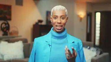 Directora de Miss Congo sorprende con traje hecho con preservativos (+FOTO) Directora de Miss Congo sorprende con traje hecho con preservativos (+FOTO)