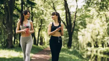 Caminar ayuda a perder peso, esculpir el vientre y cuidar la salud  Caminar ayuda a perder peso, esculpir el vientre y cuidar la salud