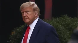 Juez niega inmunidad a Trump en caso penal de pago secreto por silencio