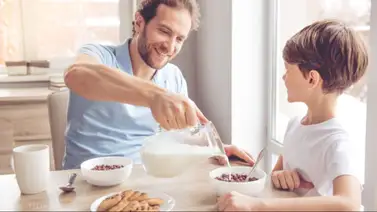 Experta revela qué alimento nunca le daría a un niño en el desayuno Experta revela qué alimento nunca le daría a un niño en el desayuno