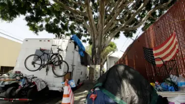 Los Ángeles | Atacan crisis de vivienda en casas rodantes  Los Ángeles | Atacan crisis de vivienda en casas rodantes