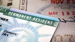 ¿Cuántas veces se puede entrar y salir de EEUU con la Green Card? 