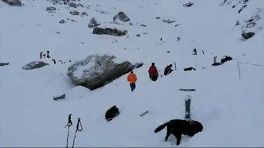 Avalancha de nieve en los Alpes austríacos deja dos esquiadores muertos Avalancha de nieve en los Alpes austríacos deja dos esquiadores muertos