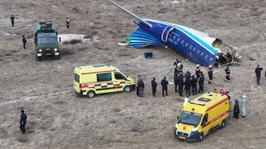 Hallan las cajas negras del avión siniestrado en Kazajistán Hallan las cajas negras del avión siniestrado en Kazajistán