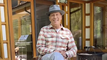 Bruce Willis sorprende a sus seguidores cantando (+Video)