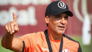 El entrenador Fabián Bustos renunciará al Universidad de Perú (+Detalles) El entrenador Fabián Bustos renunciará al Universidad de Perú (+Detalles)
