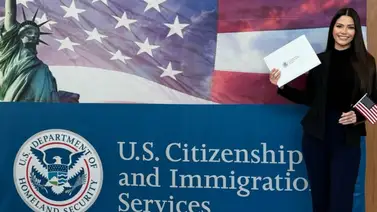 Reconocida presentadora de Univisión obtiene la ciudadanía estadounidense Reconocida presentadora de Univisión obtiene la ciudadanía estadounidense