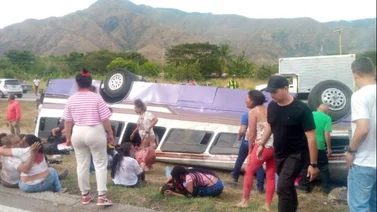 Accidente en la ARC deja 5 muertos y 20 heridos (+Video)