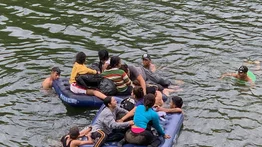 Autoridades rescatan a seis migrantes del Río Bravo