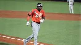 Águilas pasó la escoba ante los Bravos y se mantiene en la pelea (+VIDEO)