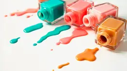 El uso continuo de esmaltes semipermanentes puede debilitar la uña natural: expertos comparten cómo fortalecerlas