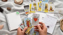 2001ONLINE - TAROT CARACAS - VENEZUELA
