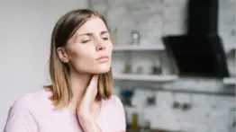 Dolor de garganta: la Clínica Mayo da sus recomendaciones para eliminar esta dolencia en casa