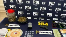 Amenazaron a su casera y terminaron tras las rejas: hallan armas y drogas en vivienda de dos venezolanos