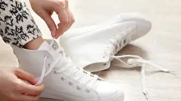 Experto comparte la forma correcta de lavar los zapatos deportivos: además, elimina el mal olor