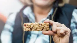 ¡Merienda nutritiva! Aprende a preparar unas  deliciosas barritas de cereal con pocos ingredientes