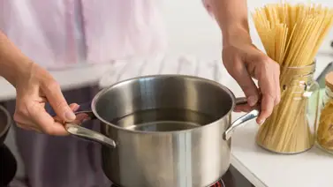 Cocinar en sartenes y ollas de acero inoxidable sin que nada se pegue es posible: sigue este truco de experta en el hogar Cocinar en sartenes y ollas de acero inoxidable sin que nada se pegue es posible: sigue este truco de experta en el hogar