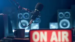 La carrera de la voz: La formación profesional en locución atrae nuevas voces