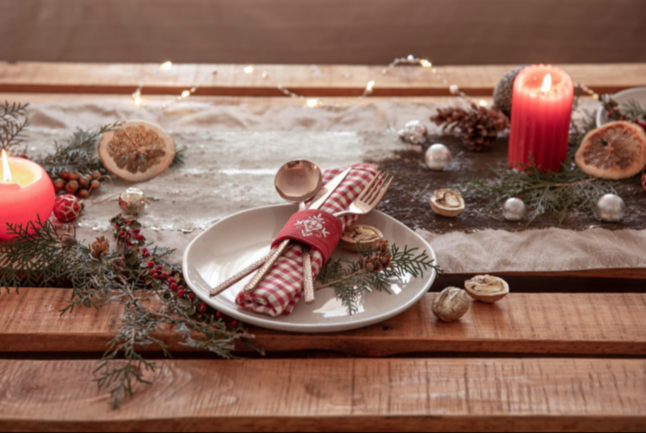 Ideas para preparar una mesa navideña especial durante estas fiestas: paso a paso para vestir tu tablero como la mejor de las decoradoras