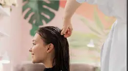 Estos son los tres ingredientes que siempre tienes en la despensa que te ayudarán a combatir el frizz