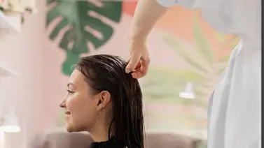 Estos son los tres ingredientes que siempre tienes en la despensa que te ayudarán a combatir el frizz Estos son los tres ingredientes que siempre tienes en la despensa que te ayudarán a combatir el frizz