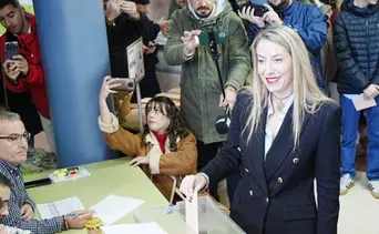 España: Partido Popular gana las elecciones en Extremadura y consigue 29 diputados