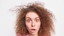 Esta es la planta rica en vitaminas ideal para combatir el frizz: aprende a preparar la mascarilla en menos de 10 minutos
