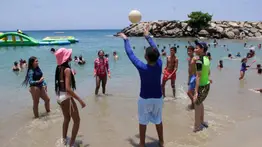 2001ONLINE - VENEZUELA - ENERO PLAYA