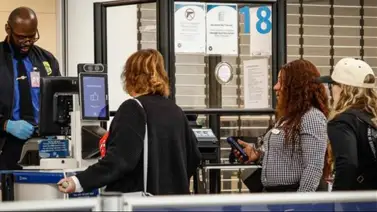 EEUU activa control biométrico: Tomarán fotos y huellas a todos los extranjeros que entren o salgan del país EEUU activa control biométrico: Tomarán fotos y huellas a todos los extranjeros que entren o salgan del país