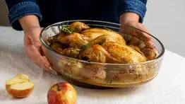 Receta para una ocasión especial: paso a paso para hacer un jugoso pollo al horno